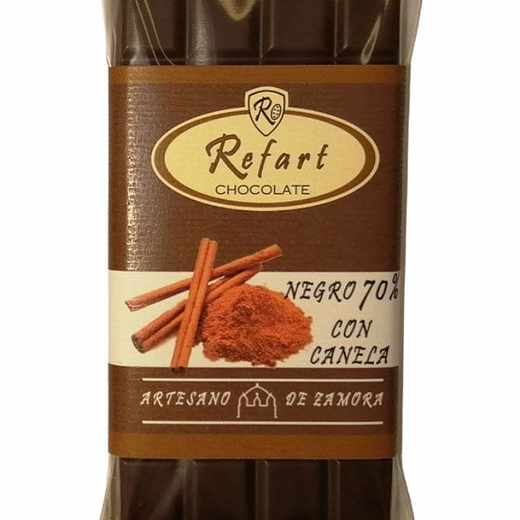 Tableta de chocolate negro 70% con canela.